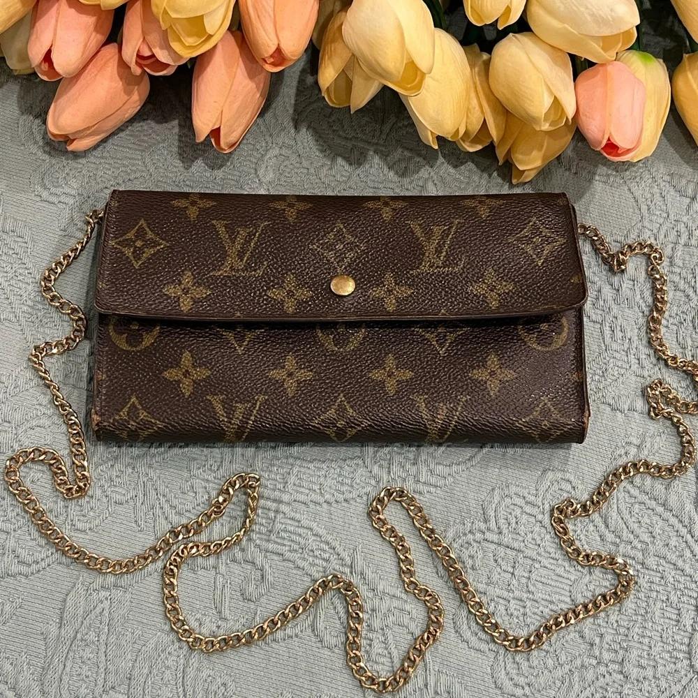 Authentic Louis Vuitton Monogram Wallet - Picture 4 of 6